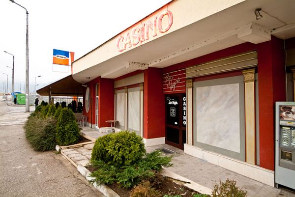 8759.jpg